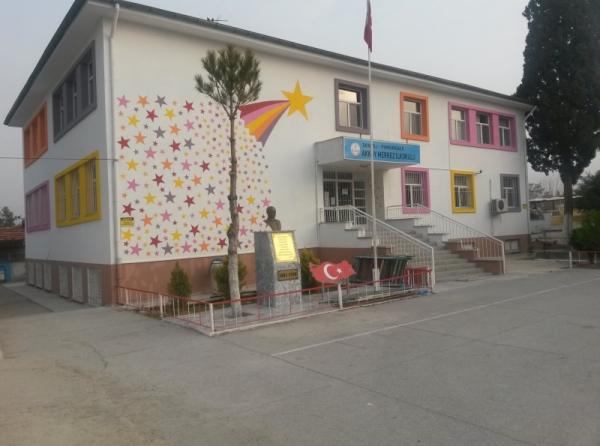 Akköy Merkez İlkokulu Fotoğrafı
